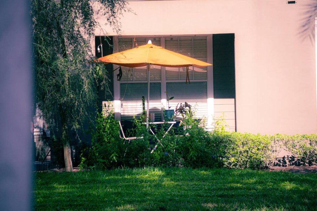 Why Your Poolside Umbrellas with Stand Keep Failing—and How to Fix It for Good